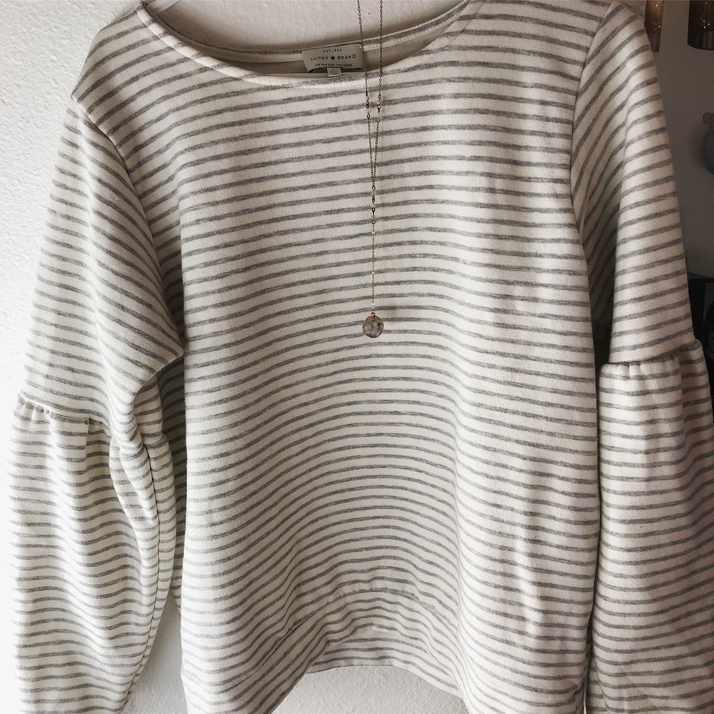 Lucky Brand sweatshirt ♥️🥀